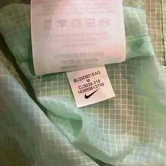 Nike green light weight wind runner active Indio Woven Sheer Hooded Long Jacket - Picture 4 of 5